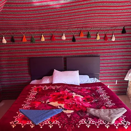 Hotel Star Walk Camp & Tours Wadi Rum Exterior foto